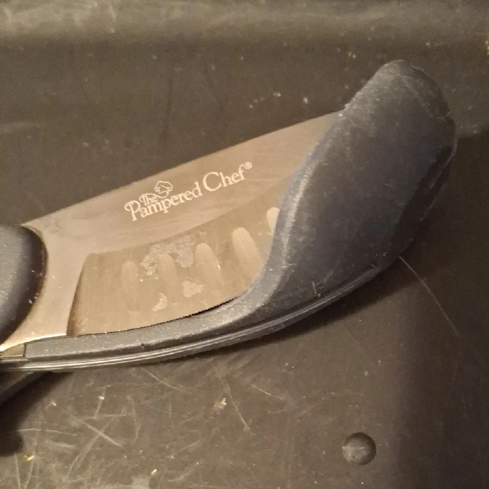 The Pampered Chef Double-bladed Kitchen Shears Locking